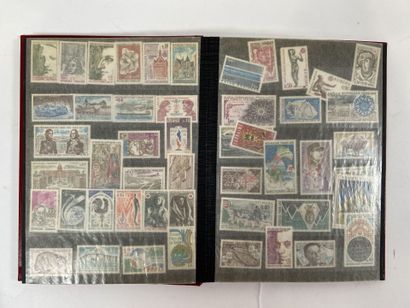 Monde : Timbres du Monde dont timbres de...