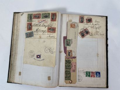 Correspondance : Ensemble de lettres et devant...