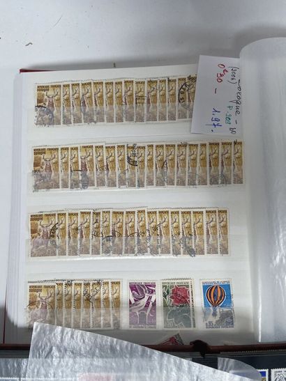 Monde obl. : Timbres du Monde oblitérés dont...