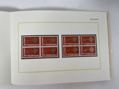 Vrac : Ensemble de timbres en vrac dont albums...