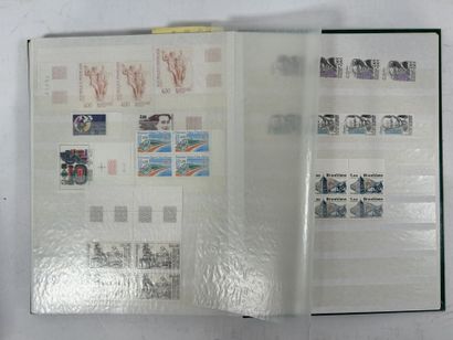 Faciale : Timbres des années 80 à 83 environ...