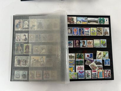 Monde : Timbres du monde en vrac obl. Dans...