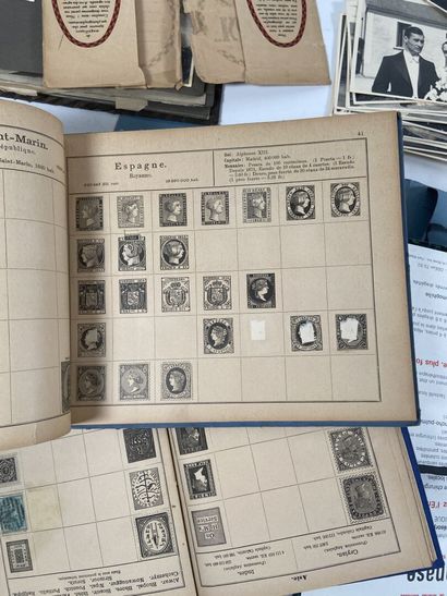Monde : Timbres du Monde dont France Classique,...