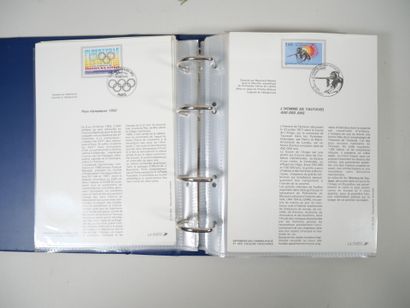 3 Cartons. O. 1er Jour : France période 70-90...