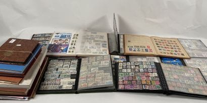 Faciale + Monde : Timbres de France Moderne...