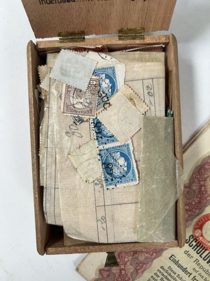 Vrac : Ensemble de timbres en vrac dont France...