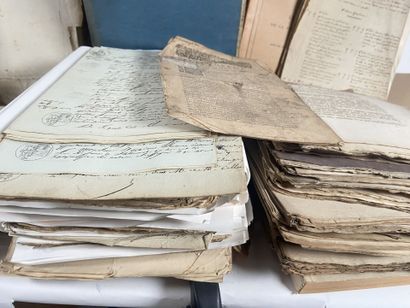 Documents : Exceptionnel ensemble de documents...