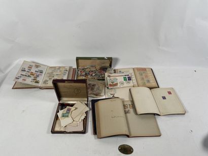 Vrac : Ensemble de timbres en vrac dont France...