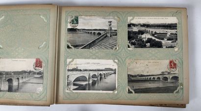 Tours : Ensemble de cartes sur Tours dont...