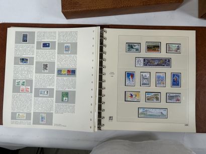 Faciale : Collection de timbres de France...