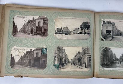 Tours : Ensemble de cartes sur Tours dont...
