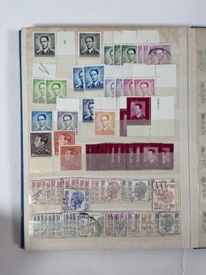 Faciale + Monde : Timbres de France Moderne...