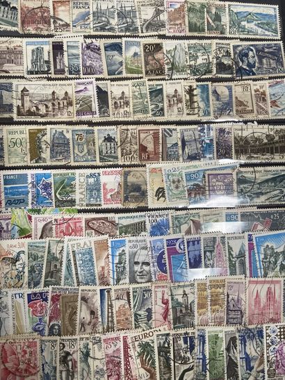 Monde : Timbres du Monde neufs et oblitérés...