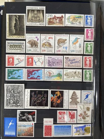 Faciale : Ensemble de timbres des années...