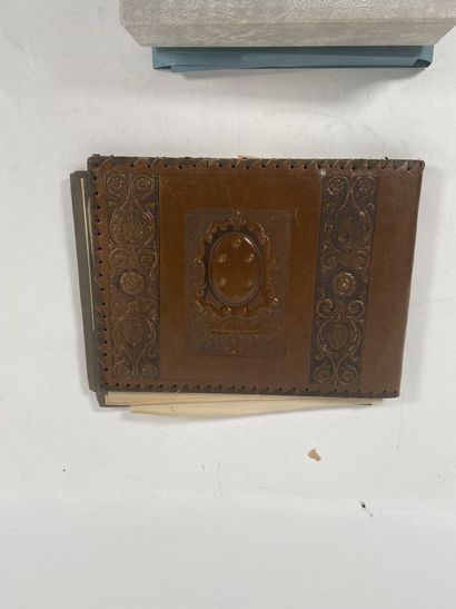 Monde : Timbres du Monde dont France Classique,...