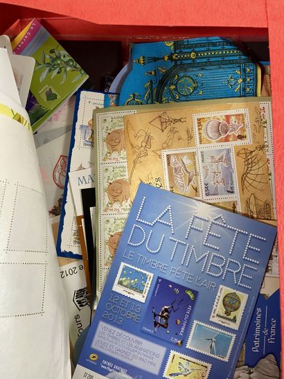 Vrac : Important lot de timbres de France...