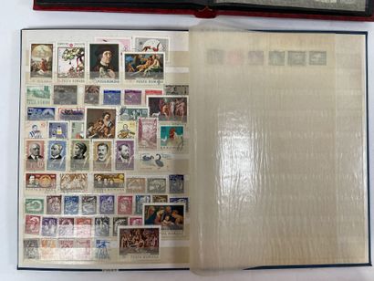 Monde : Timbres du Monde dont timbres de...