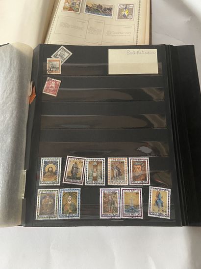 Monde : Timbres du Monde dont France Classique,...