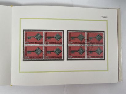 Vrac : Ensemble de timbres en vrac dont albums...