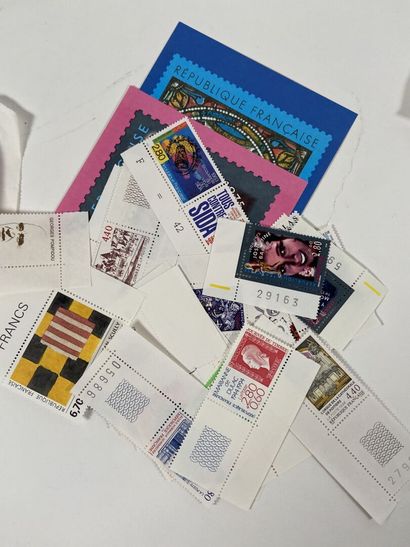 Faciale : Ensemble de timbres en Francs par...