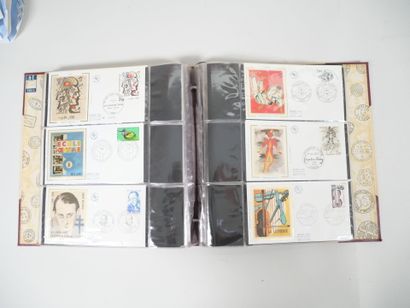 3 Cartons. O. 1er Jour : France période 70-90...