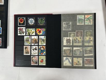 Monde : Timbres du monde en vrac obl. Dans...
