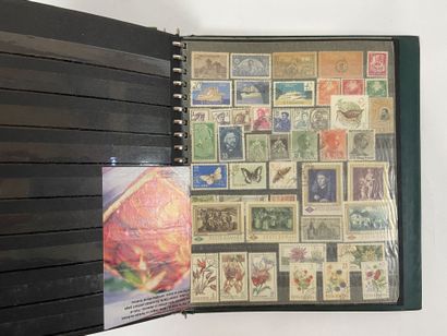 Monde : Timbres du Monde dont timbres de...