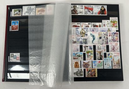 Monde : Timbres du Monde en majorité oblitérés...