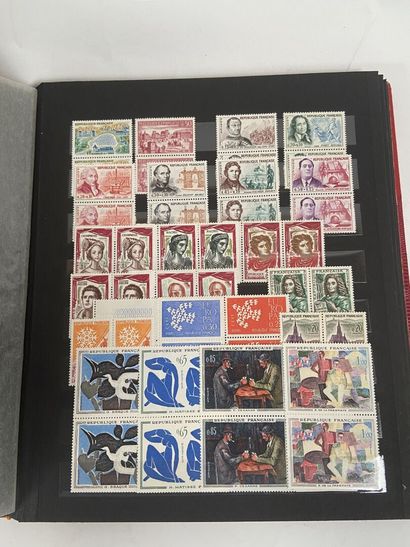 Monde : Timbres de France SM et Moderne dont...