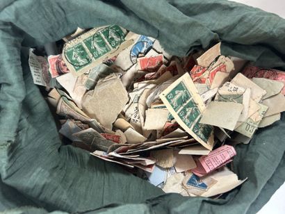 Vrac : Important vrac de timbres provenant...