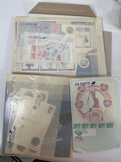 Faciale : Timbres de France dont abonnements...