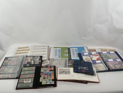 Monde obl. : Timbres du Monde oblitérés dont...