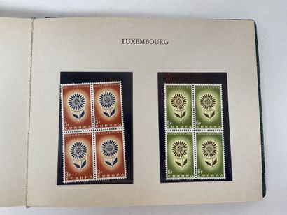 Vrac : Ensemble de timbres en vrac dont albums...