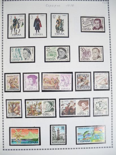 20 Classeurs. **/*/O. Europe : Timbres de...