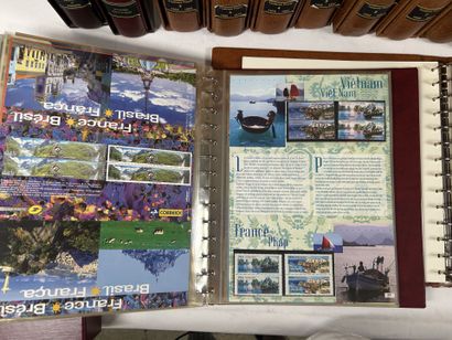 Faciale : Collection de timbres de France...