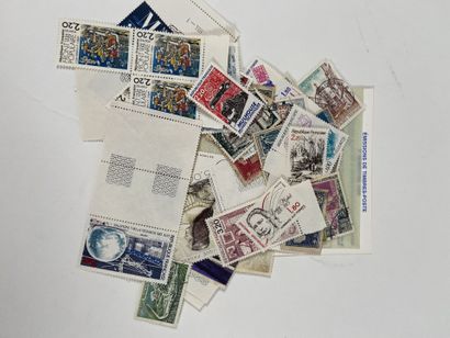 Faciale : Ensemble de timbres en Francs par...