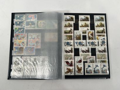 Monde : Timbres du Monde en majorité oblitérés...