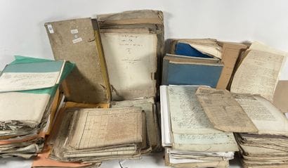 Documents : Exceptionnel ensemble de documents...