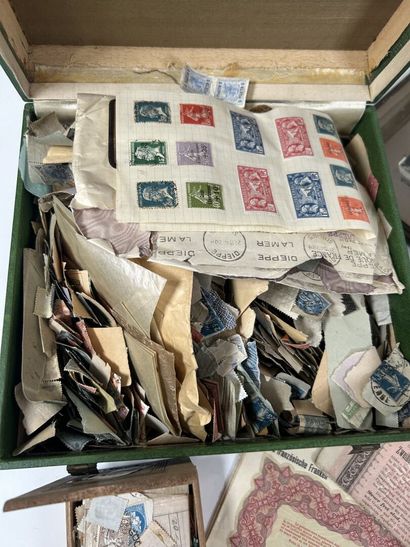 Vrac : Ensemble de timbres en vrac dont France...