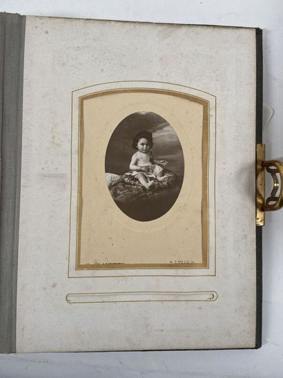 Timbres + Photos : Timbres du Monde obl....