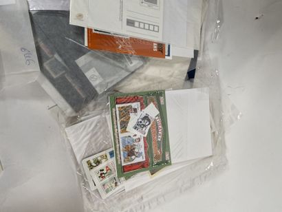Vrac : Important lot de timbres de France...