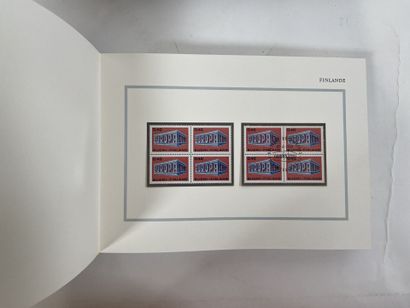 Vrac : Ensemble de timbres en vrac dont albums...