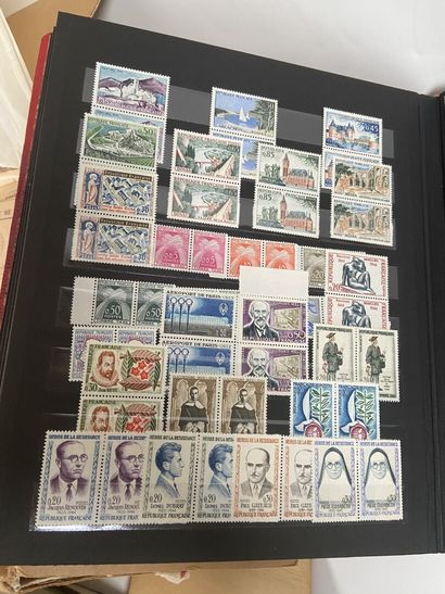 Monde : Timbres de France SM et Moderne dont...