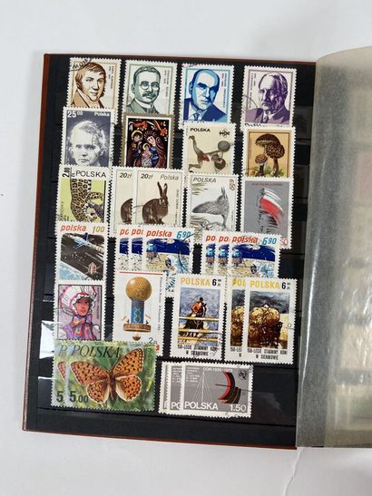 Faciale + Monde : Timbres de France Moderne...