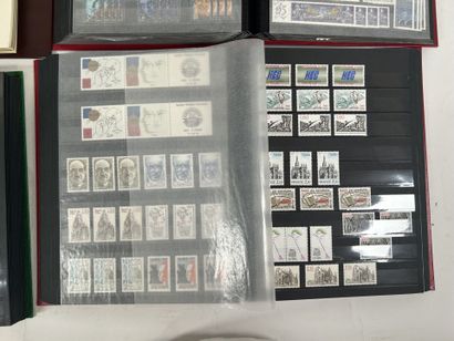 Faciale en multiple : Timbres période SM...