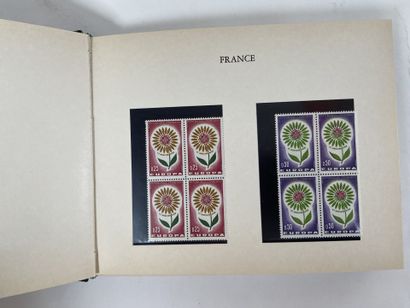Vrac : Ensemble de timbres en vrac dont albums...