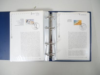 3 Cartons. O. 1er Jour : France période 70-90...