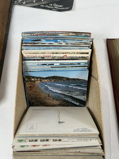 Cartes postales : Ensemble de cartes postales...