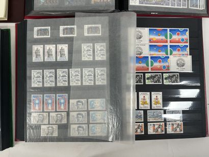 Faciale en multiple : Timbres période SM...
