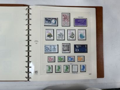 Faciale : Collection de timbres de France...